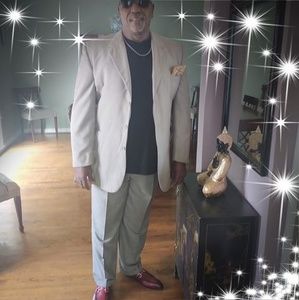 Meet your Posher, Kevin